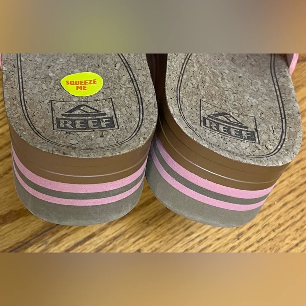 ๐HP๐ EUC Reef Platform Sandal, Pink - Picture 4 of 5